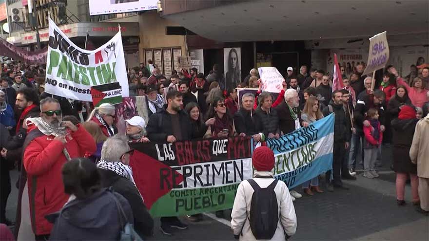 Dunya News Protests in Chile and Argentina call for sanctions against Israel over Gaza famine