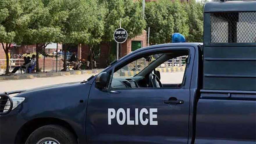 Four suspected robbers killed in exchange of fire with police in Arifwala