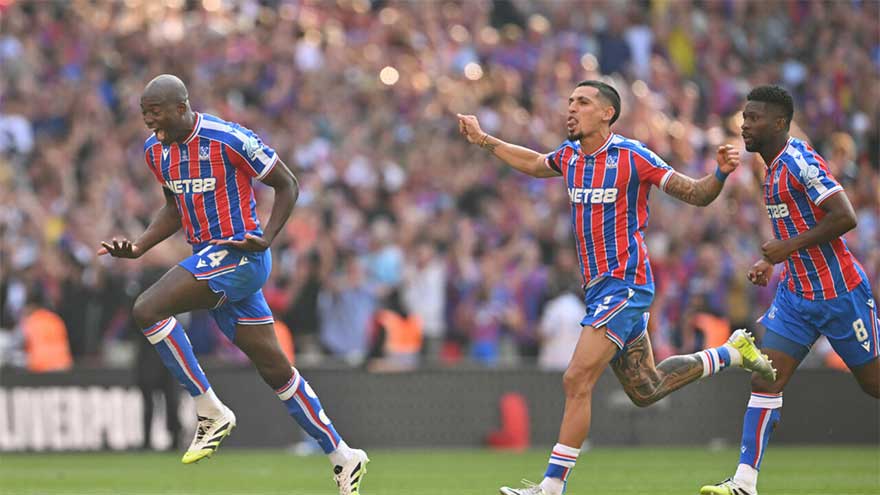 New-look Liverpool humbled by Crystal Palace in Community Shield