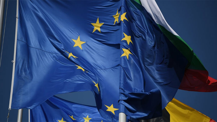 EU says Ukraine must 'decide its own future' ahead of Trump-Putin summit