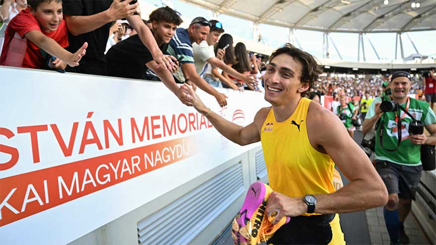 Duplantis sets new pole vault world record of 6.29m