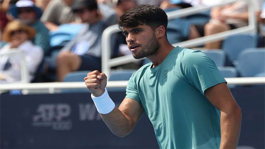 Alcaraz defies sweltering conditions in Cincinnati win