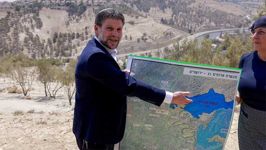 Israeli far-right minister backs contentious West Bank settlement plan