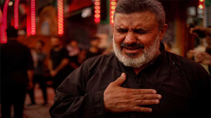 Dunya News For Shi'ite pilgrims in Iraq's deserts, suffering strengthens faith