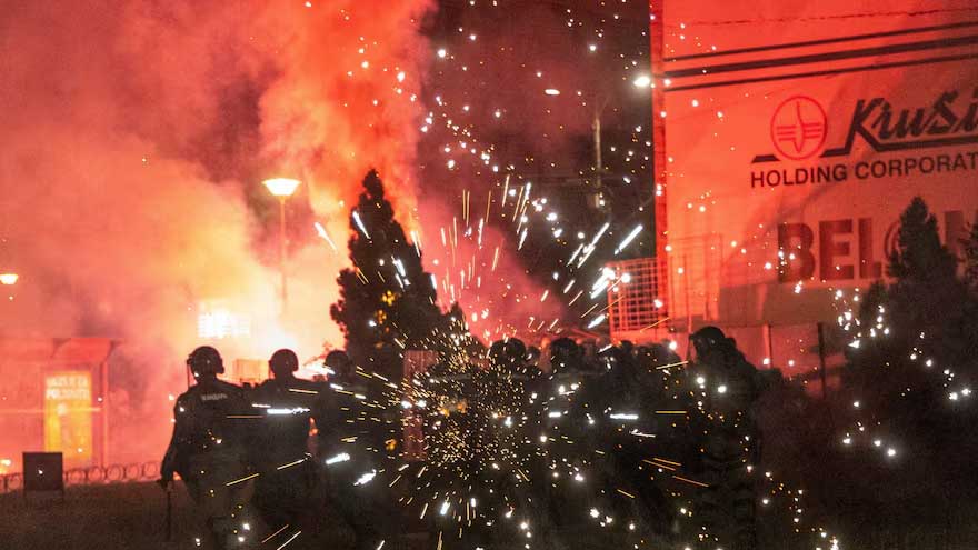 Serbia's police uses teargas to disperse protesters