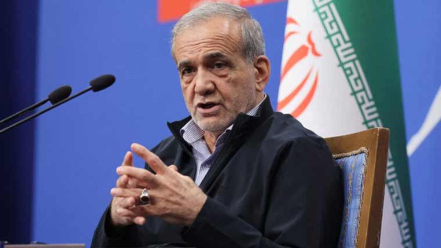 Iran president offers aid as floods claim over 330 lives in Pakistan