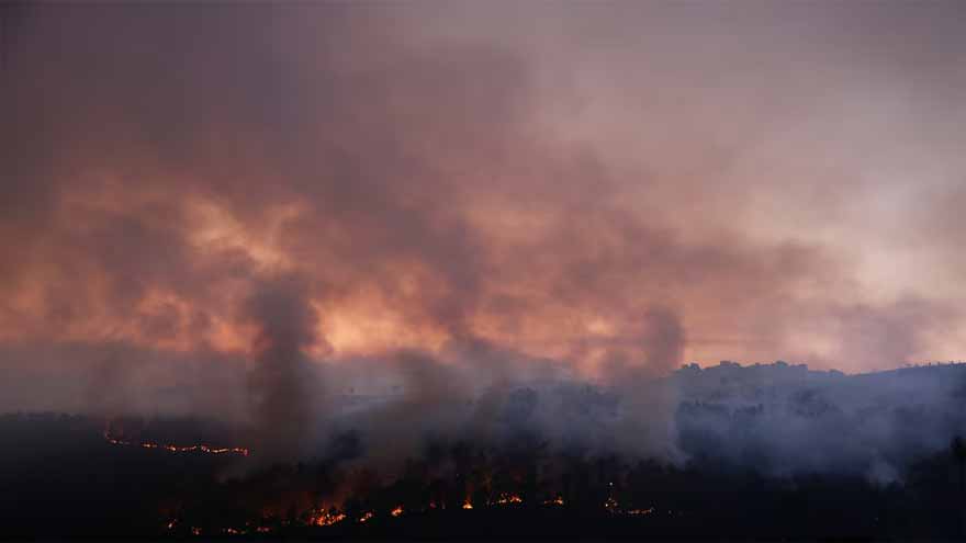 Spain battles 20 major wildfires amid scorching heat, deploys more troops