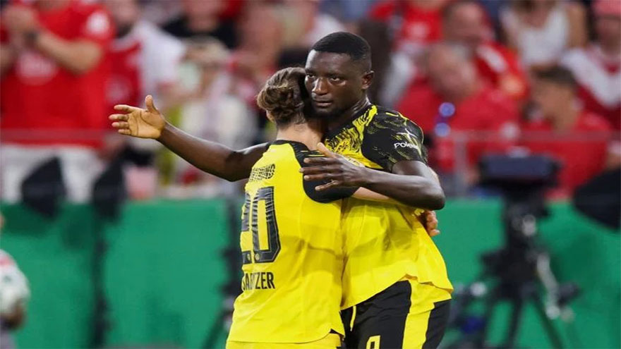 Guirassy sends struggling Dortmund past Essen in German Cup