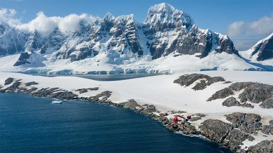 Dunya News Surging tourism is polluting Antarctica, scientists warn