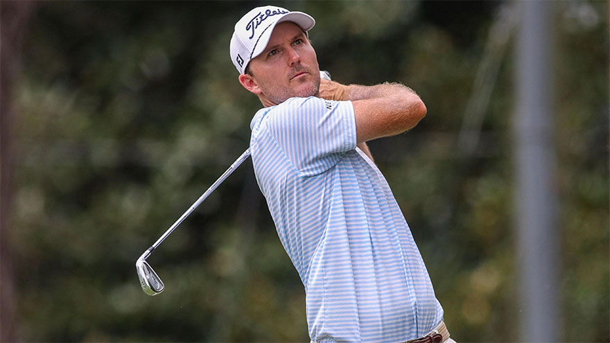 Henley leads PGA Tour Championship with Scheffler in pursuit
