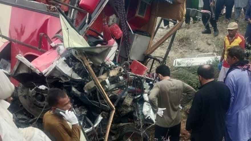 9 die as three vehicles collide in Balochistan's Lasbela