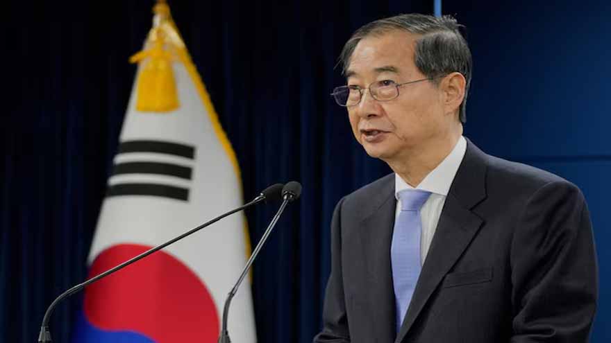 South Korea special prosecutors seek to detain former PM Han over martial law crisis