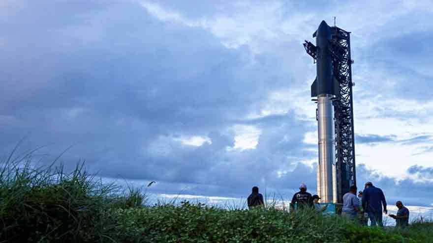 SpaceX aims to overcome Starship setbacks with tenth flight test