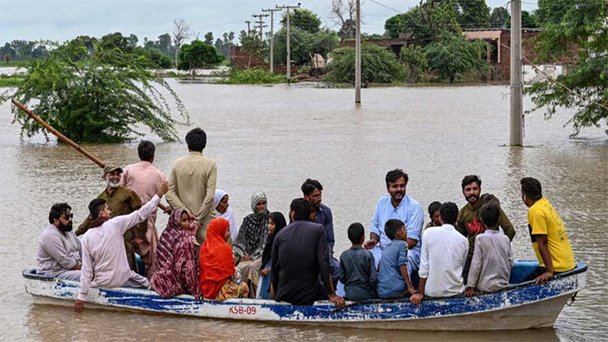 Ravi River surges to 220,000 cusecs in Shahdara, high alert issued