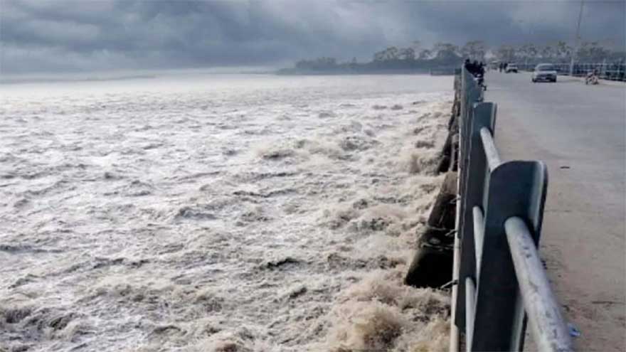 PM Shehbaz urges construction of new dams as Punjab grapples with severe floods