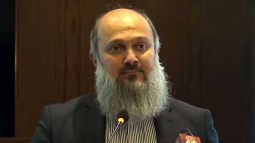 Minister Jam Kamal stresses need to modernise insurance sector