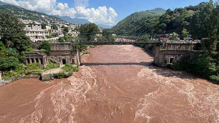 بھارت کی آبی جارحیت جاری، مقبوضہ کشمیر سے دریائے جہلم میں بھی پانی چھوڑ دیا