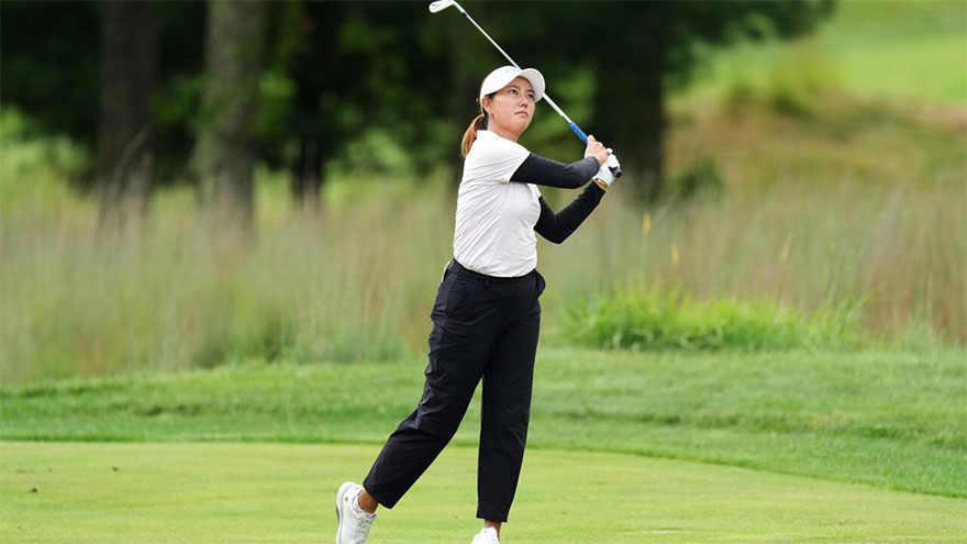 Chinese rookie Wang grabs LPGA lead at storm-hit TPC Boston