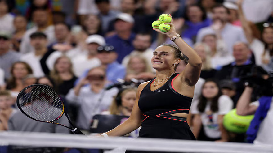 Sabalenka gets revenge on Fernandez to reach fourth round at US Open