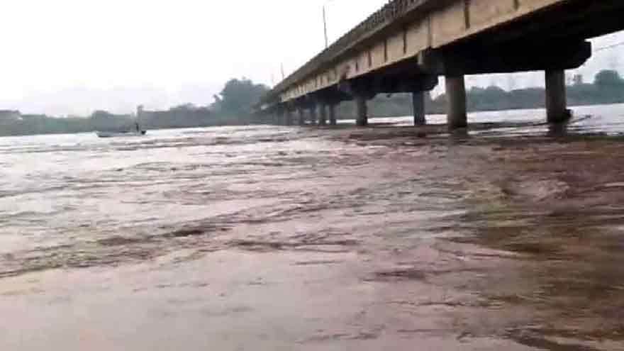 Multan braces for major flood influx as threat persists across Punjab; Sindh on alert