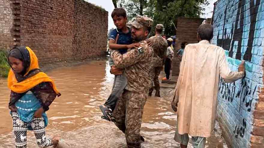 Multan braces for major flood influx as threat persists across Punjab; Sindh on alert