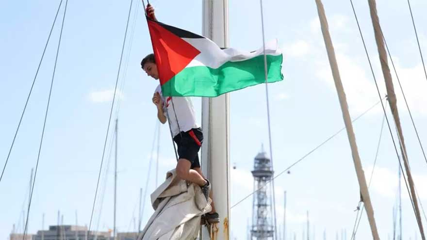 Aid flotilla with Greta Thunberg set to sail for Gaza