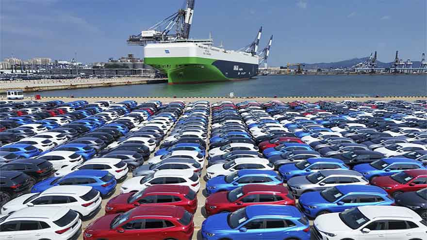 China's factory activity contracts in August despite extension of trade truce with US
