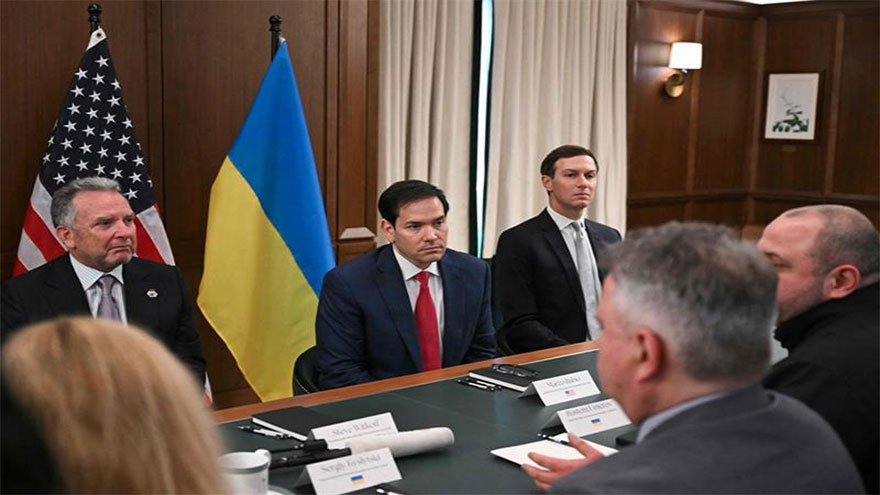 Trump officials host crucial Ukraine talks in Florida