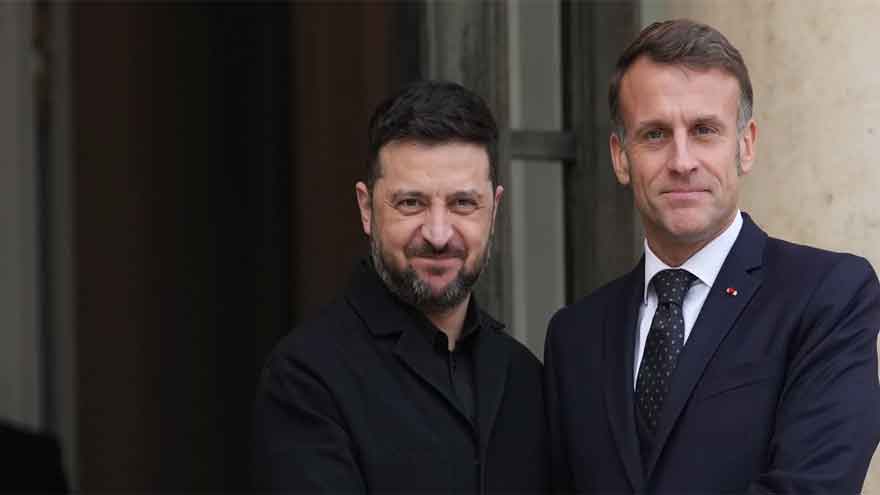 Zelenskyy arrives in Paris for talks with Macron as U.S.-led peace negotiations advance
