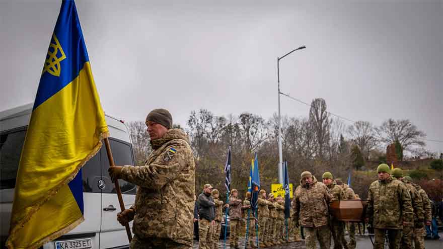 US envoy Witkoff and Trump's son-in-law will meet Putin over a Ukraine peace proposal