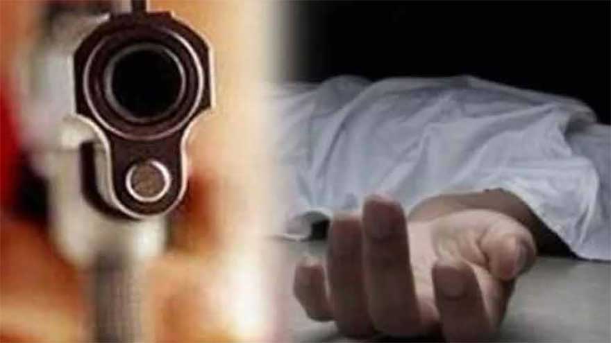 Robber lynched by angry mob after a man killed during robbery in Karachi