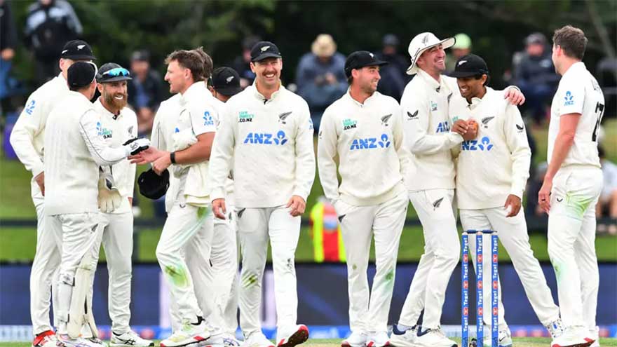 New Zealand strike as West Indies lose brave Hope to be 120-5