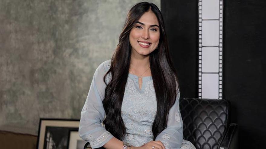 Model Amna Yousuf shares stunning engagement pictures