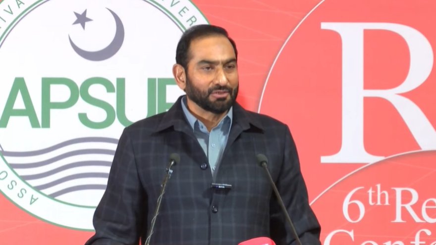 Mian Amer Mahmood calls for new provincial map to fix governance gaps