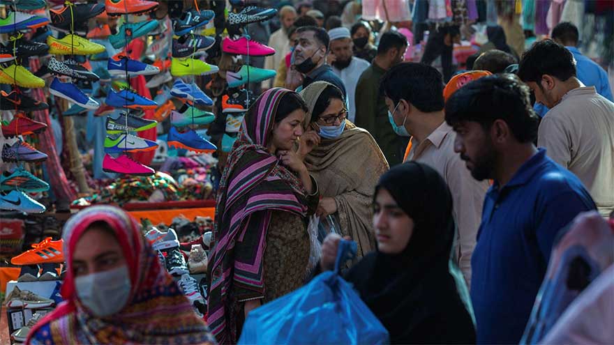 Pakistan's business confidence rises to 22pc, new investor survey shows