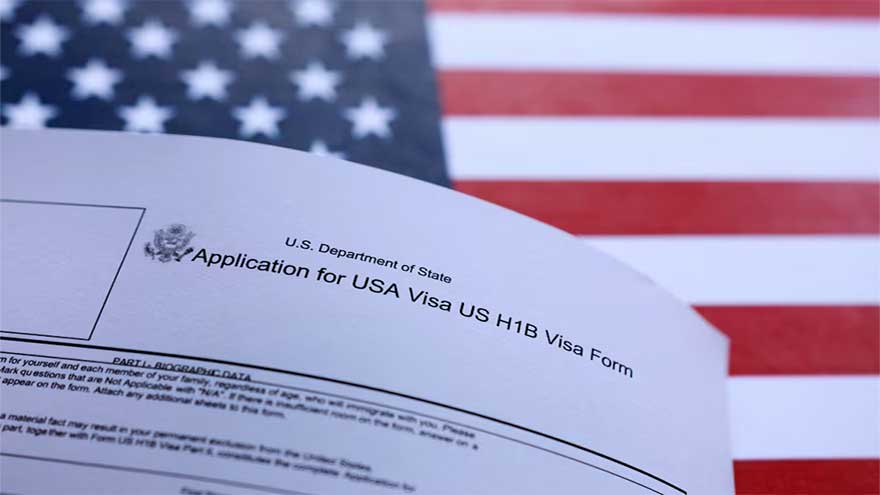 Dunya News Trump administration orders enhanced vetting for applicants of H-1B visa