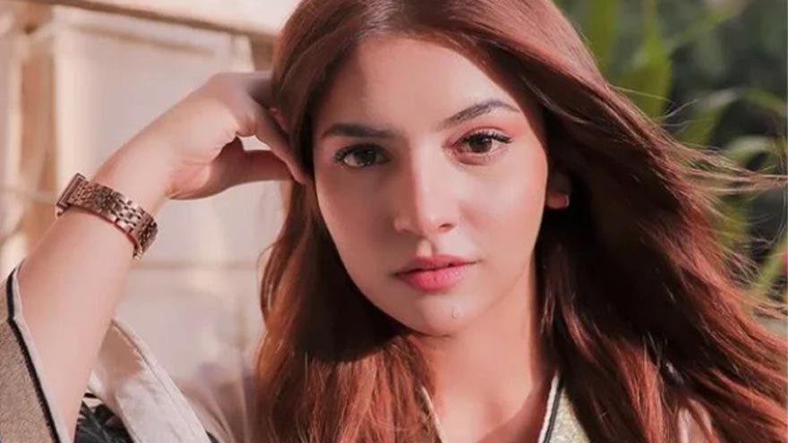 Dananeer Mobeen stuns fans with dreamy Bangkok getaway shots