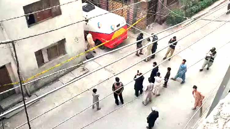 Four of a family injured in gas cylinder blast in Peshawar