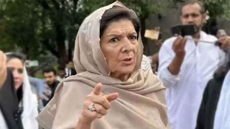 بانی نے کہا خیبرپختونخوا میں گورنر راج لگائیں پھر دیکھیں کیا ہوتا ہے: علیمہ خان