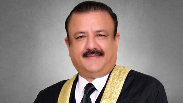 IHC seeks verification of Justice Tariq Mehmood Jahangiri's law degree from KU