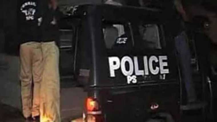 کراچی: کار سوار فیملیز اور دفاتر جاتے شہریوں کو لوٹنے والا گینگ پکڑا گیا