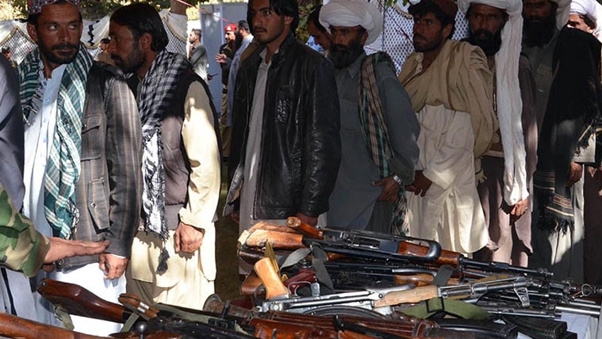 Over 100 militants surrender in Balochistan, join national mainstream