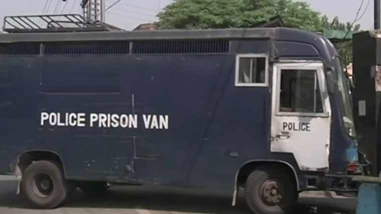 چوری سمیت متعدد مقدمات میں مطلوب ملزم تھانہ خانپور پولیس کی حراست سے فرار