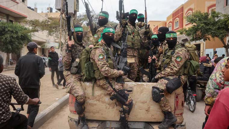 اسرائیلی فوج کے غزہ سے مکمل انخلا پر ہتھیار پھینک دیں گے: حماس کی پیشکش