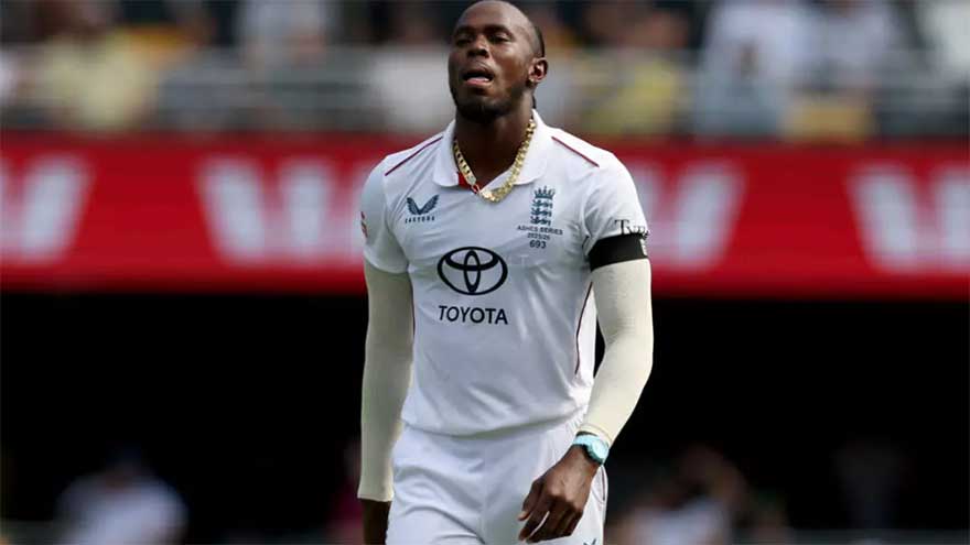 England's Archer takes pillow to second Ashes Test in 'shocking look'