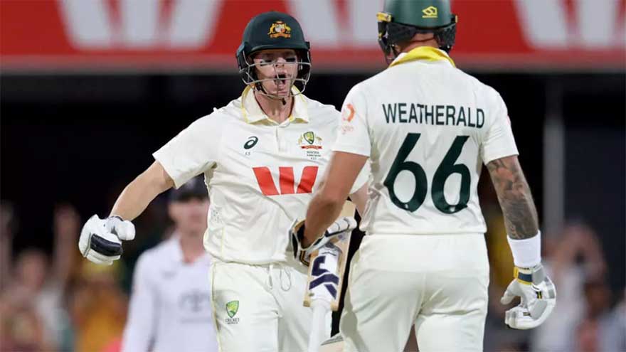 Australia defeat England by 8 wickets to go 2-0 up in Ashes series