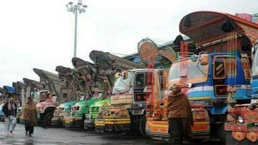 Transporters jam wheels across Punjab against traffic rules