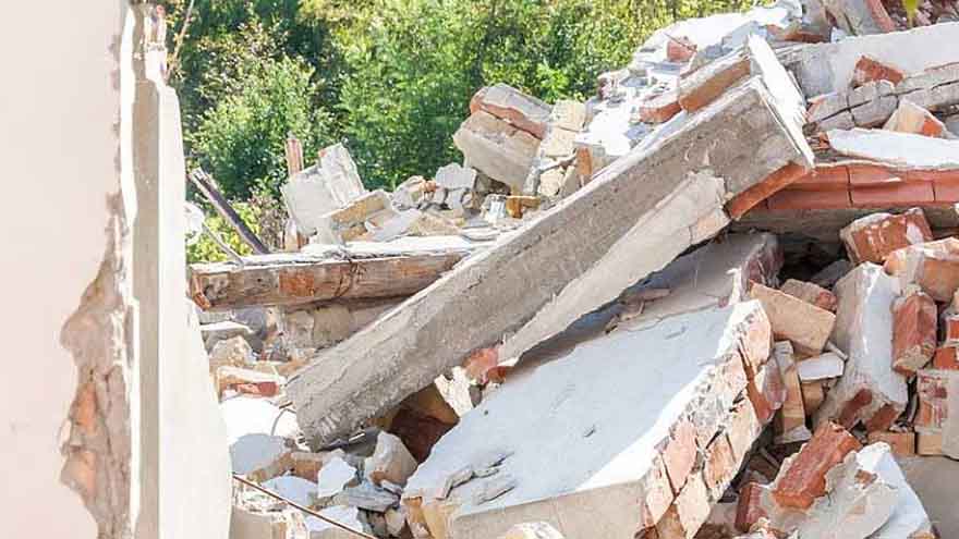 Two children killed as dilapidated house wall collapses in Thatta