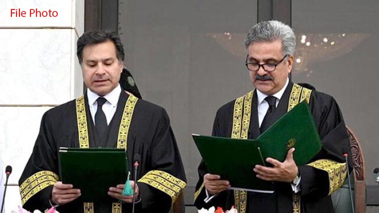 جسٹس میاں گل حسن اورنگزیب نے مستقل جج سپریم کورٹ کا حلف اٹھا لیا