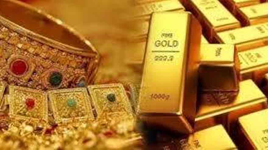 Gold price rises by Rs1,600 per tola in Pakistan
